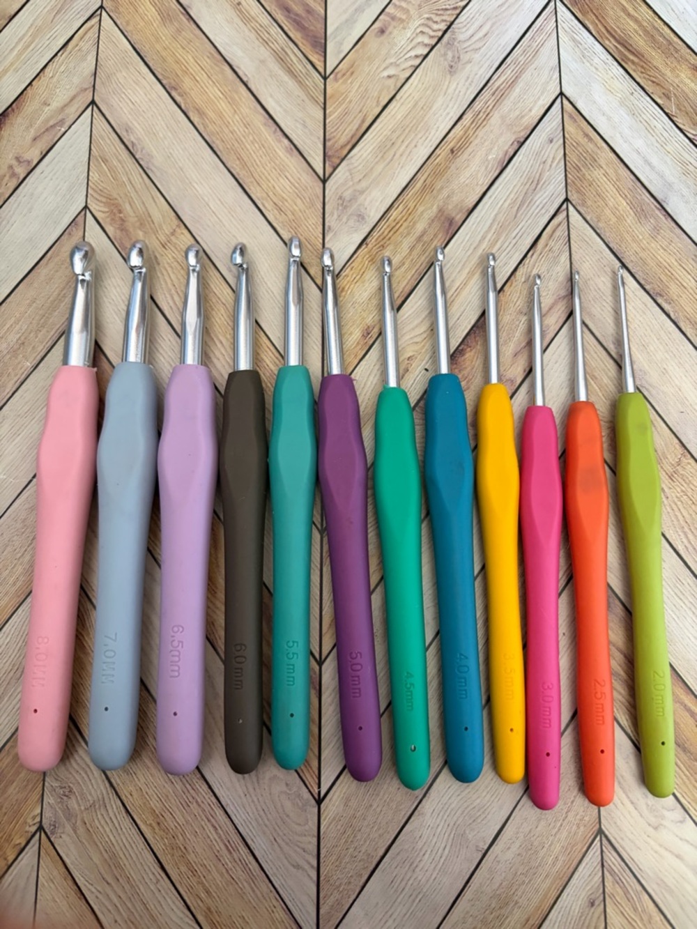 Colorful Ergonomic Crochet Hook Set - Multicolor with Storage Bag Variety